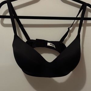Victoria Secret Pink Wear Everywhere Lightly Lined Wireless Bra